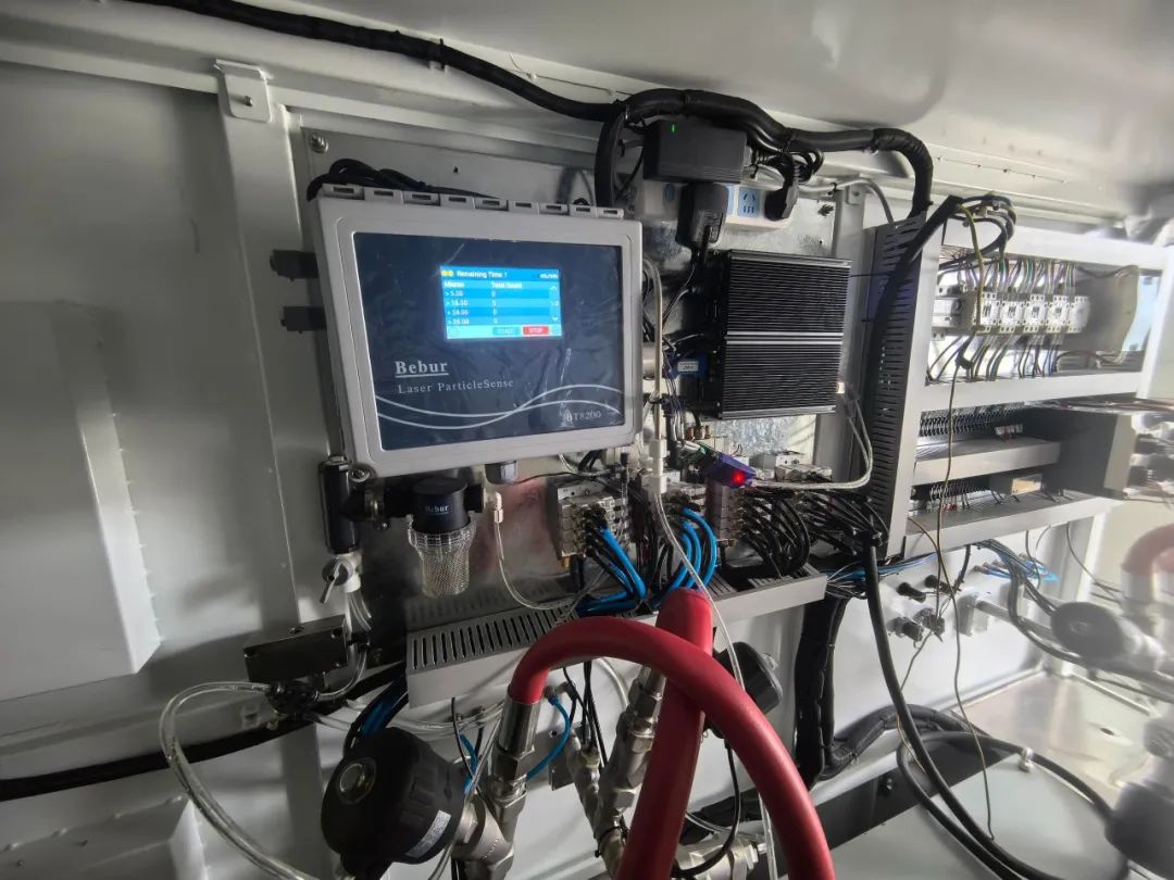 BT8200によるコールドプレート液冷系の粒子測定